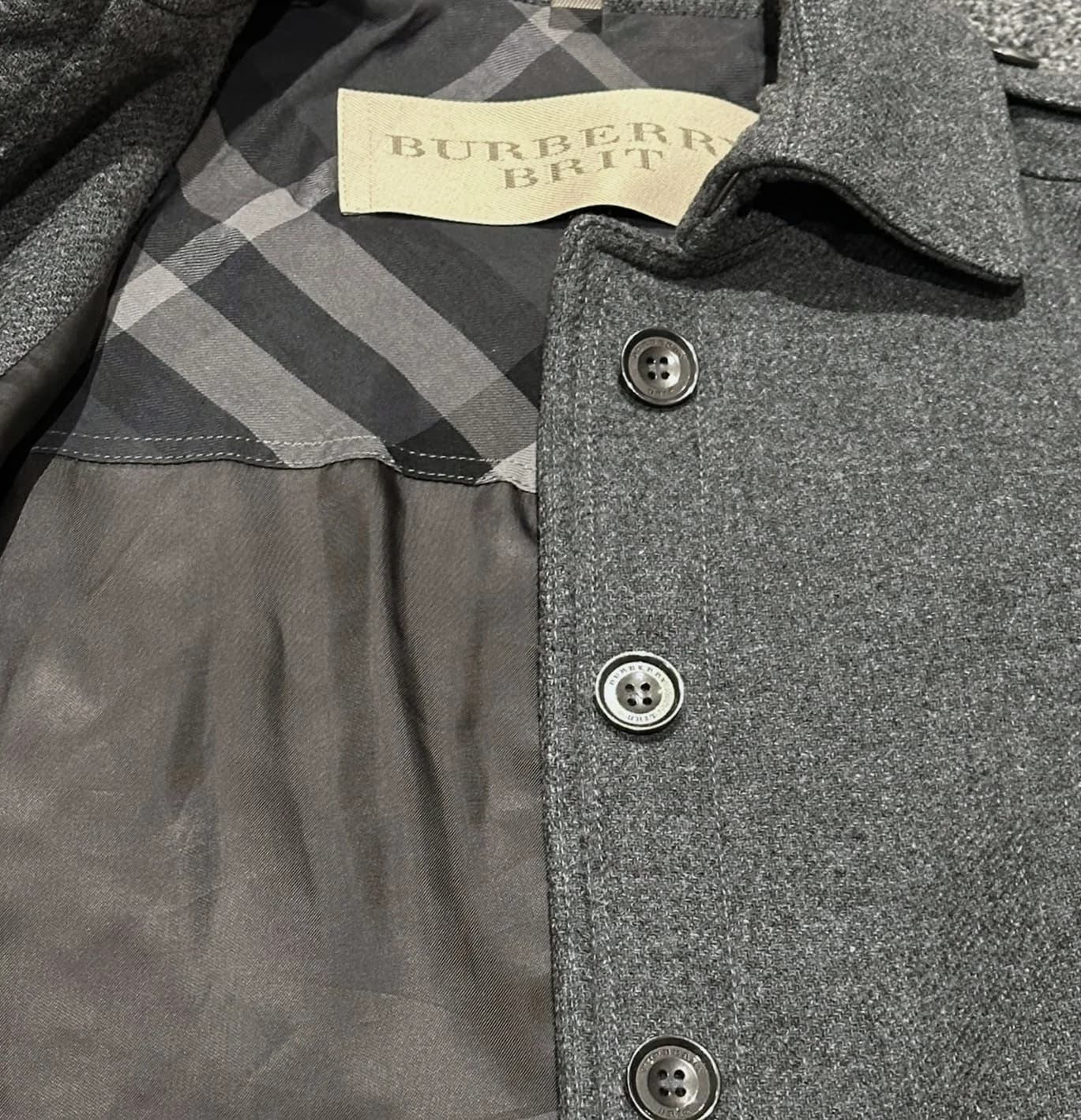 Mid-Length Grey Cashmere & Wool Blended Coat — thumbnail 4