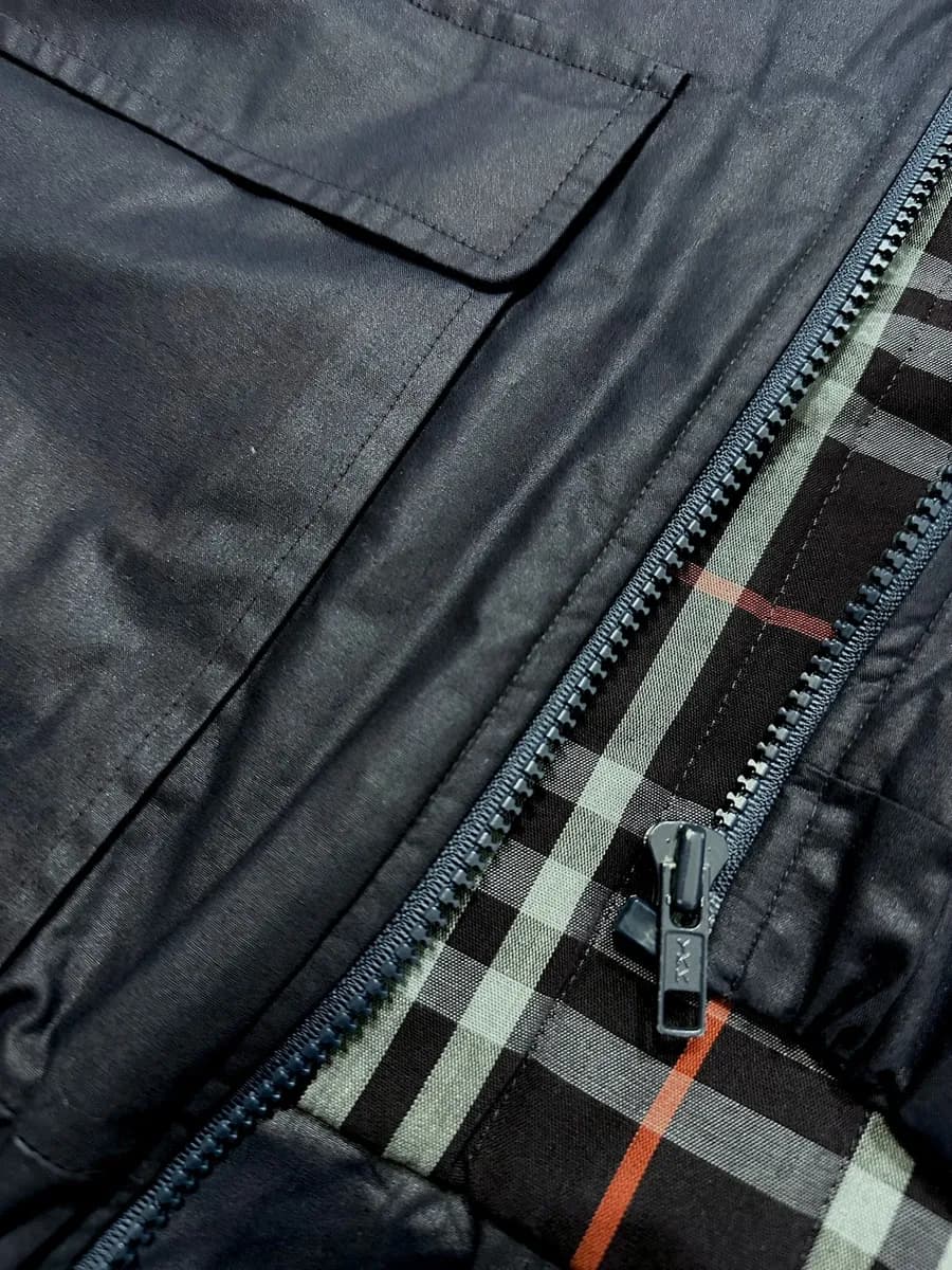Burberrys Bomber Jacket - Sleeves Detachable — thumbnail 6
