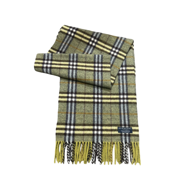 scarf front